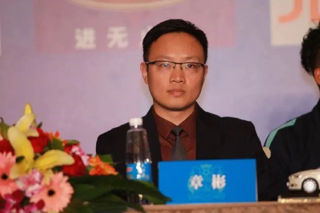 我对霍伊伦也有着类似的感觉，因为他在欧冠中的表现就证明了一切，他的心态很好，也有着很好的抗压能力。